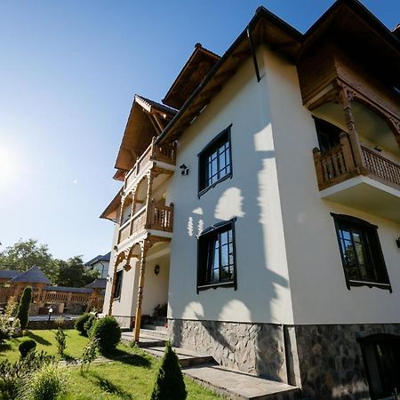 Готель Glodeanca Екстер'єр фото